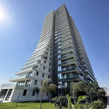 Grand Sapphire Luxury Residences 1 By Myguest Cyprus Apartmán *