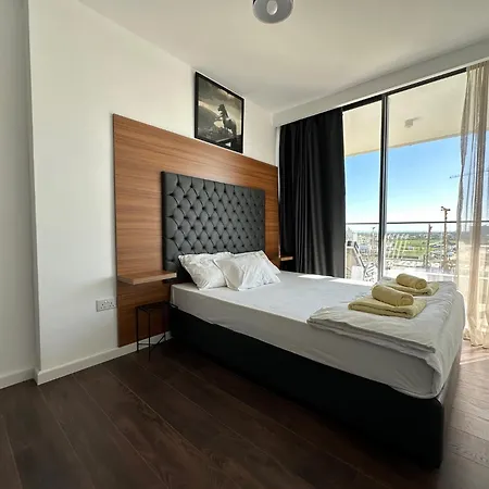 Grand Sapphire Luxury Residences 1 By Myguest Cyprus *