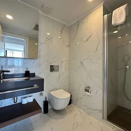 Grand Sapphire Luxury Residences 1 By Myguest Cyprus דירה