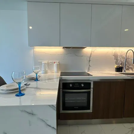 Grand Sapphire Luxury Residences 1 By Myguest Cyprus Lejlighed