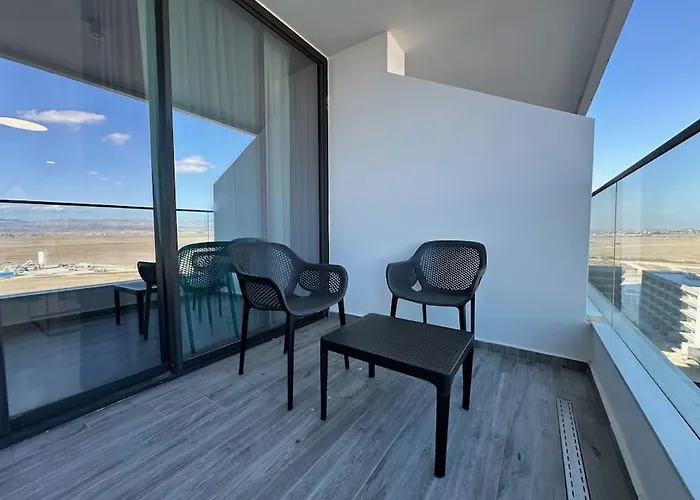 Grand Sapphire Luxury Residences 1 By Myguest Cyprus *