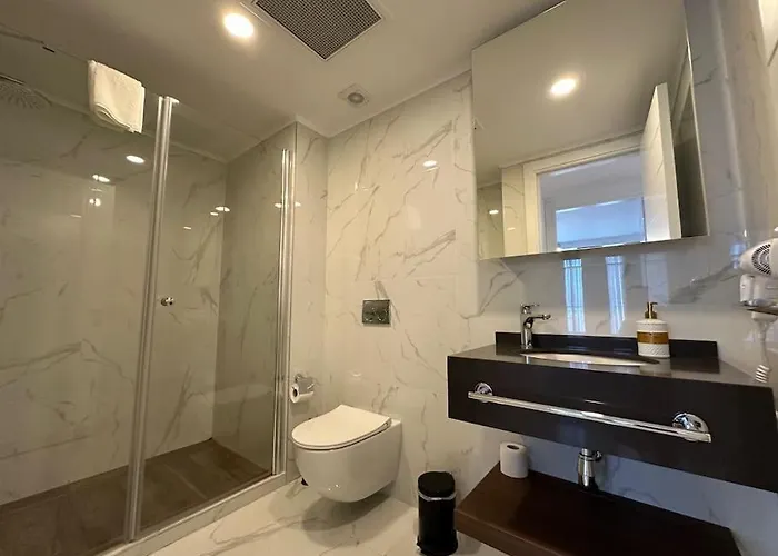 Grand Sapphire Luxury Residences 1 By Myguest Cyprus