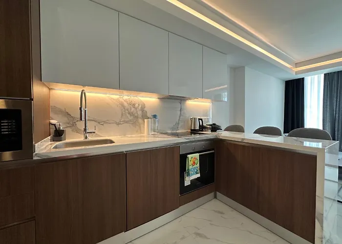 Grand Sapphire Luxury Residences 1 By Myguest Cyprus *